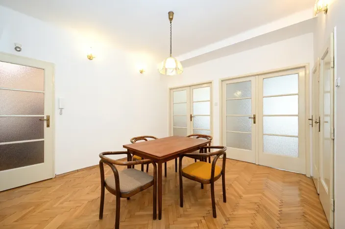 Pronájem bytu 2+1, Praha - Vinohrady, Lucemburská, 81 m2