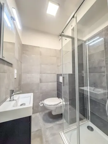 Pronájem bytu 2+kk, Znojmo, Vančurova, 31 m2