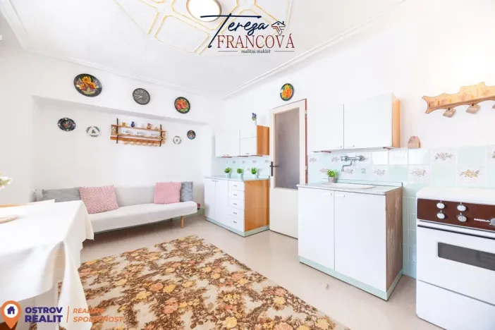 Prodej rodinného domu, Šternberk - Chabičov, 222 m2