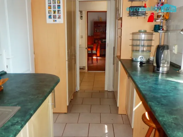 Prodej rodinného domu, Dolní Břežany - Zálepy, Úzká, 195 m2