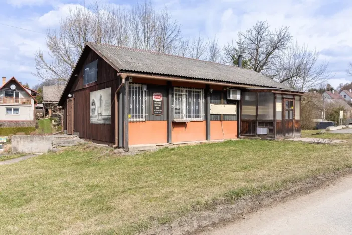 Prodej obchodního prostoru, Jedlí, 86 m2