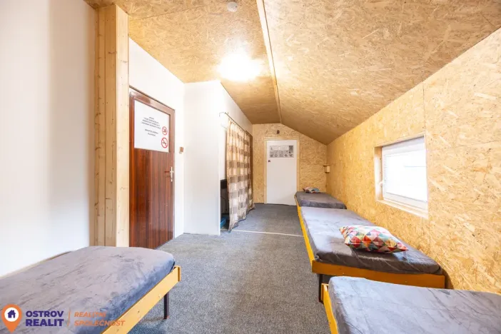 Prodej obchodního prostoru, Jedlí, 86 m2