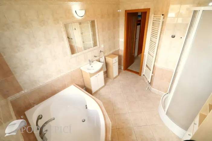 Pronájem rodinného domu, Zastávka, Čapkova, 95 m2