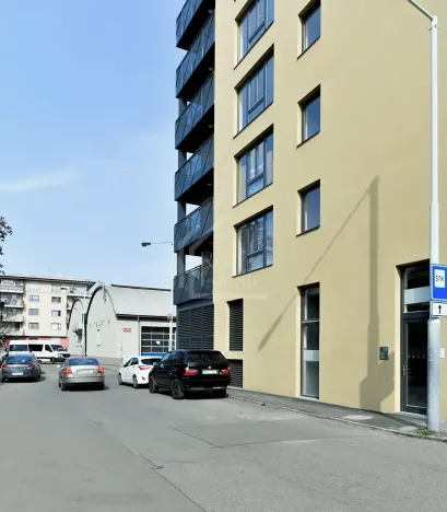 Prodej bytu 2+kk, Praha - Vysočany, V Předním Hloubětíně, 62 m2