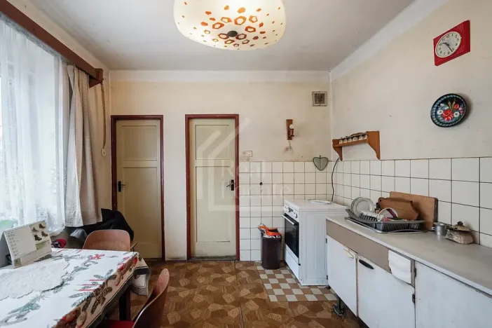 Prodej rodinného domu, Třebusice, 470 m2