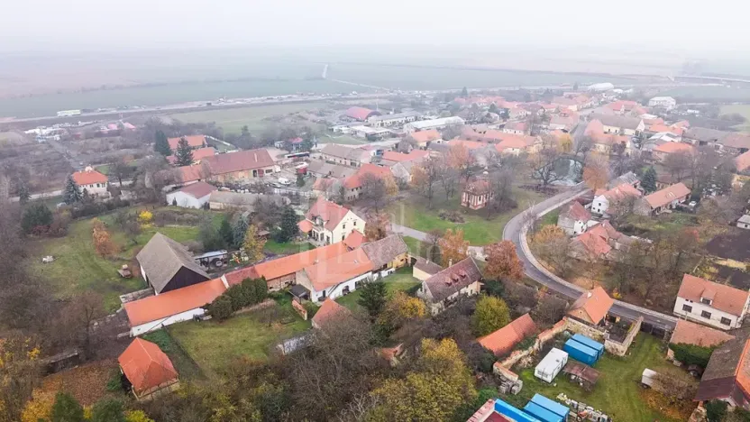 Prodej podílu pozemku, Třebíz, 161602 m2