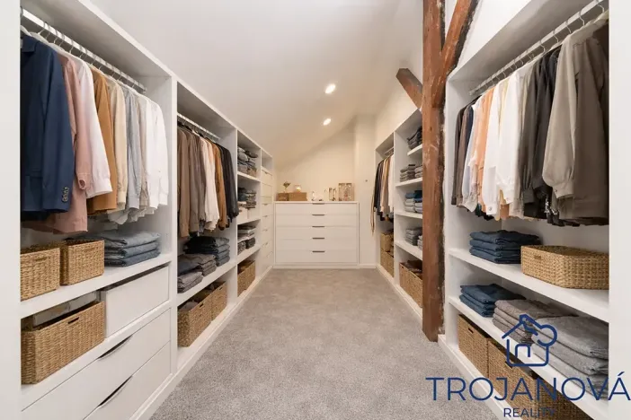 Prodej rodinného domu, Benešov, Nezvalova, 250 m2