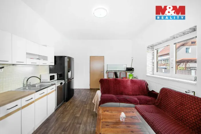 Prodej rodinného domu, Kladruby, Kostelní, 110 m2