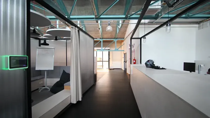 Pronájem kanceláře, Praha - Libeň, Lihovarská, 706 m2