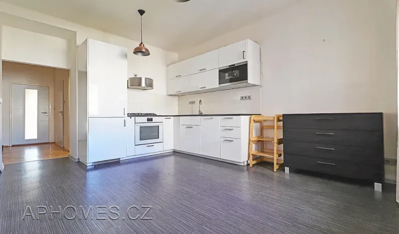 Pronájem bytu 3+kk, Praha - Žižkov, Biskupcova, 80 m2