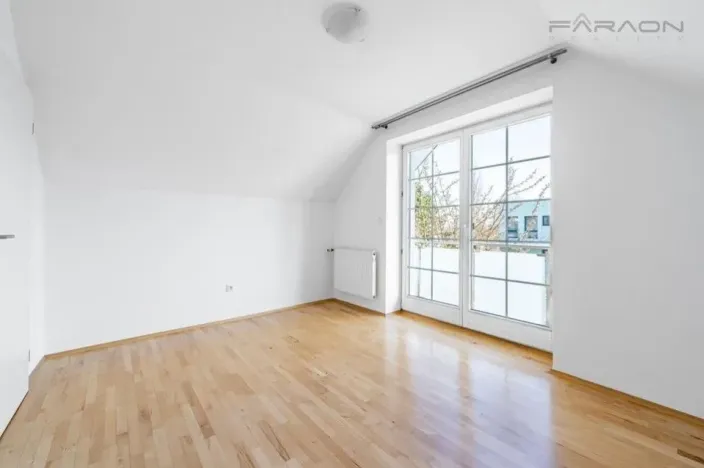 Pronájem vily, Praha - Suchdol, Havraní, 350 m2