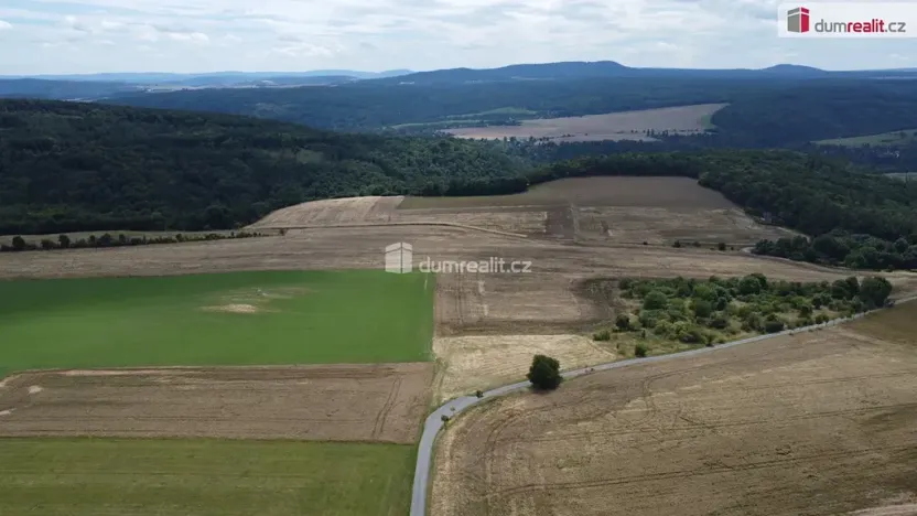 Prodej pozemku, Sýkořice, 3943 m2