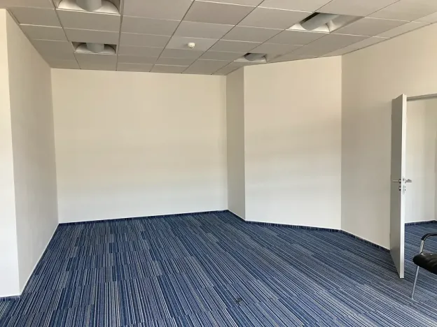 Pronájem kanceláře, Praha - Chodov, Hráského, 300 m2