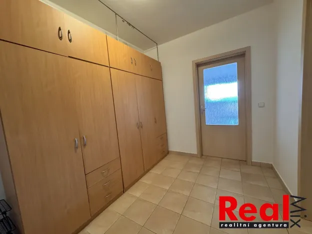 Pronájem bytu 1+kk, Brno - Líšeň, Sedláčkova, 40 m2