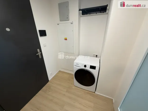 Pronájem bytu 1+kk, Praha - Smíchov, U Lihovaru, 32 m2