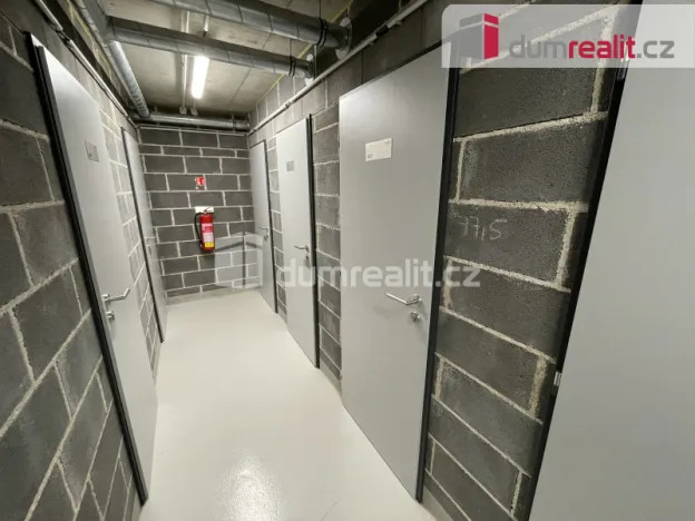 Pronájem bytu 1+kk, Praha - Smíchov, U Lihovaru, 32 m2