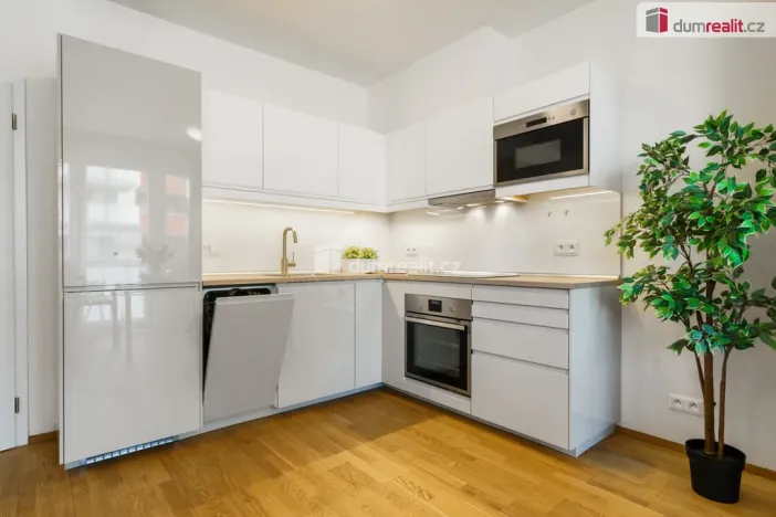 Pronájem bytu 1+kk, Praha - Jinonice, Pod stolovou horou, 37 m2