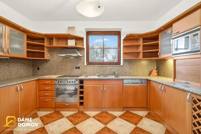 Prodej rodinného domu, Žeranovice, 250 m2