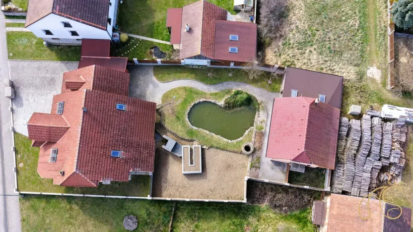 Prodej rodinného domu, Kouty, 220 m2