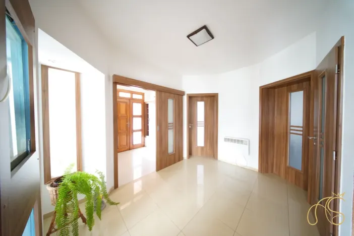 Prodej rodinného domu, Kouty, 220 m2