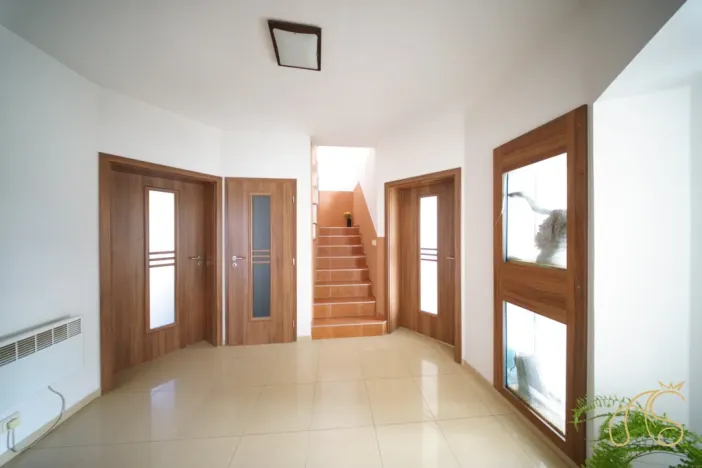 Prodej rodinného domu, Kouty, 220 m2
