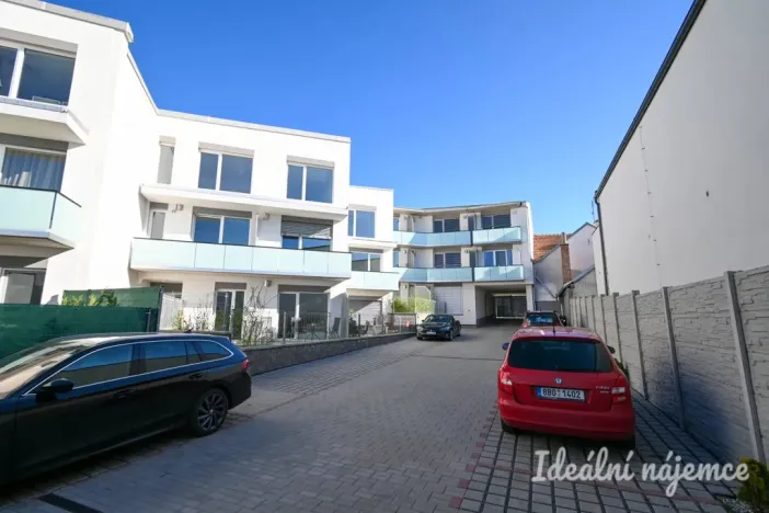 Pronájem bytu 1+kk, Brno, Faměrovo náměstí, 49 m2