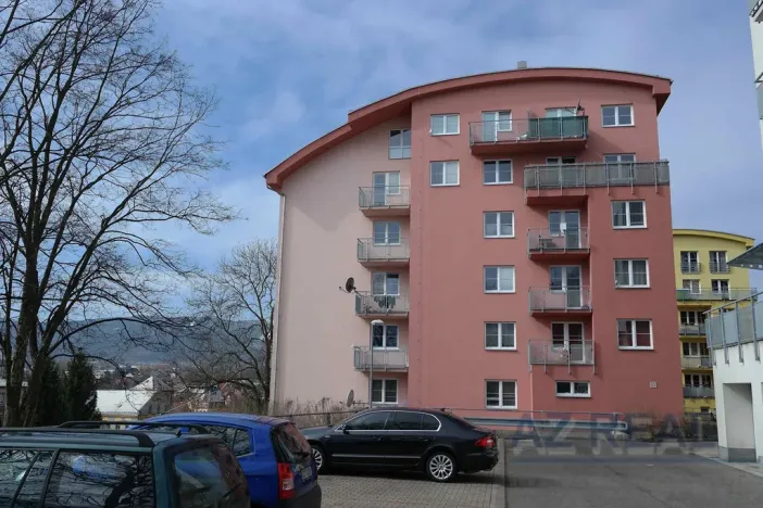 Pronájem bytu 2+kk, Liberec - Liberec VI-Rochlice, Nádvorní, 56 m2