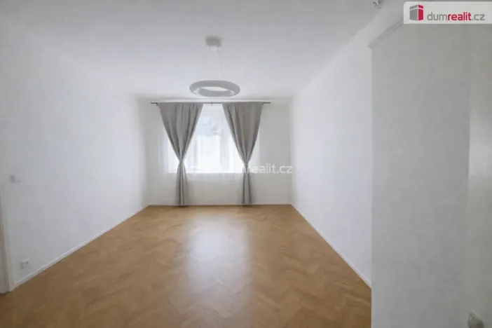 Pronájem bytu 3+1, Praha - Smíchov, Holečkova, 84 m2