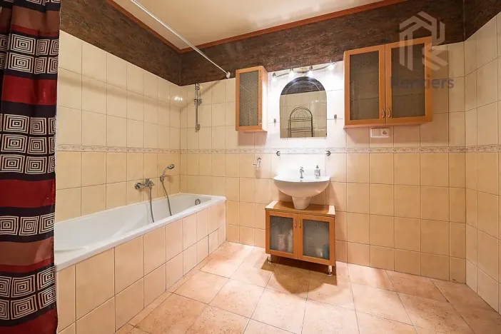 Pronájem bytu 2+kk, Praha - Prosek, Vysočanská, 67 m2