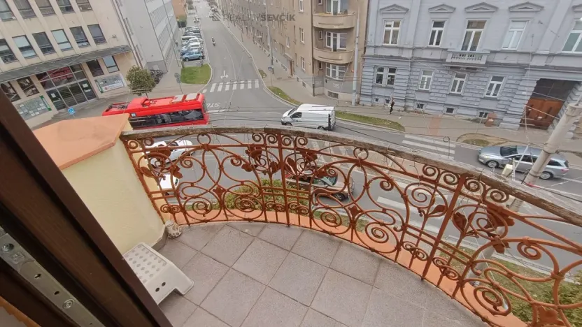 Pronájem bytu 2+kk, České Budějovice - České Budějovice 6, Žižkova tř., 62 m2