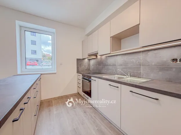 Pronájem bytu 2+kk, Znojmo, Vančurova, 52 m2