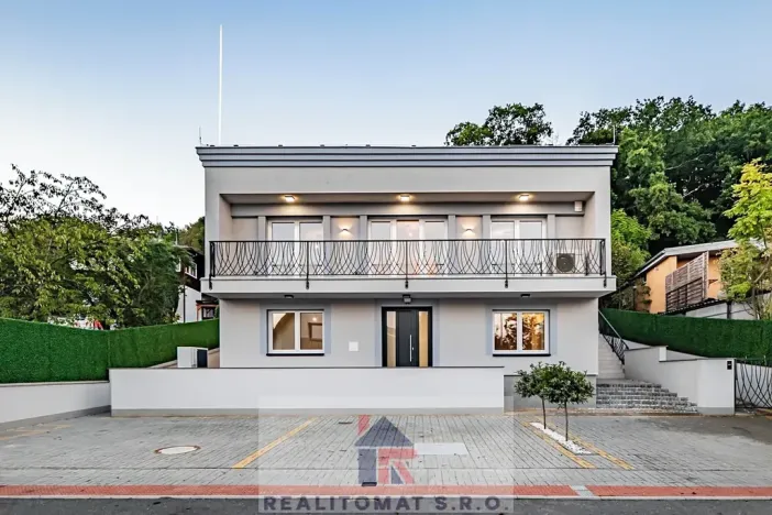 Pronájem rodinného domu, Praha - Komořany, Pod lesem, 127 m2