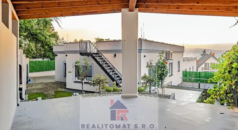 Pronájem rodinného domu, Praha - Komořany, Pod lesem, 127 m2