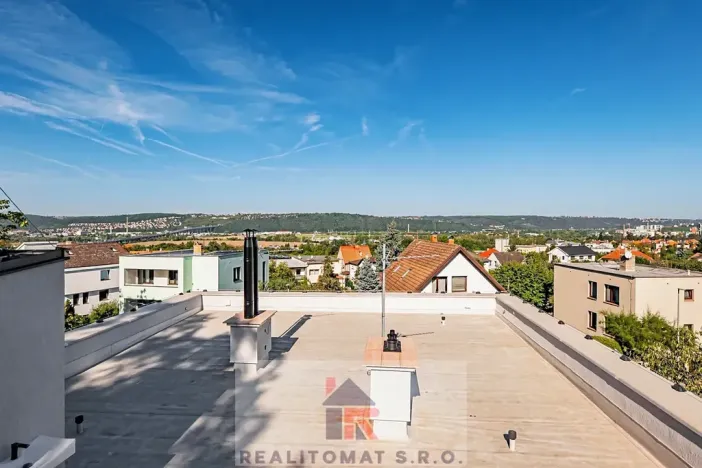 Pronájem rodinného domu, Praha - Komořany, Pod lesem, 127 m2