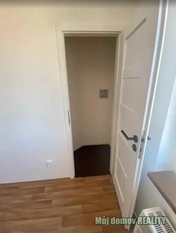 Pronájem bytu 2+kk, Praha - Ďáblice, Ďáblická, 50 m2