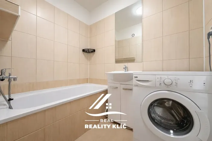 Pronájem bytu 1+kk, Ostrava, Na Obvodu, 27 m2