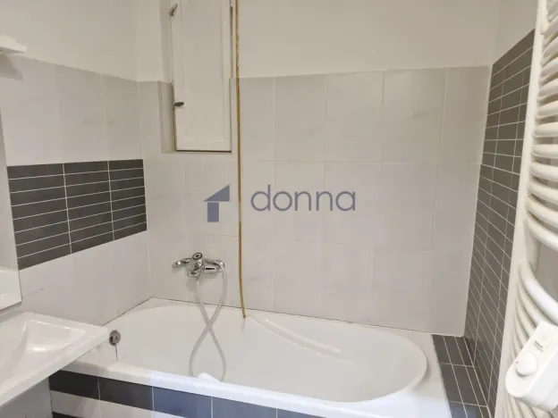 Pronájem bytu 3+1, Praha, Plzeňská, 96 m2