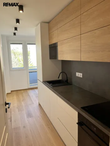Pronájem bytu 3+1, Zlín, Zarámí, 96 m2