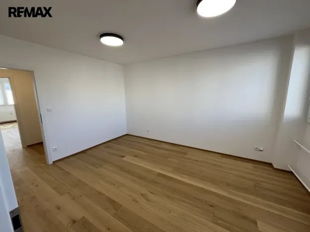 Pronájem bytu 3+1, Zlín, Zarámí, 96 m2