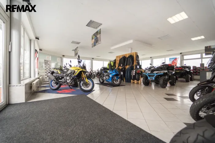 Prodej obchodního prostoru, Drásov, 300 m2