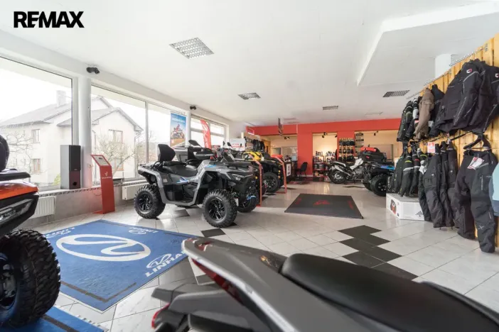 Prodej obchodního prostoru, Drásov, 300 m2