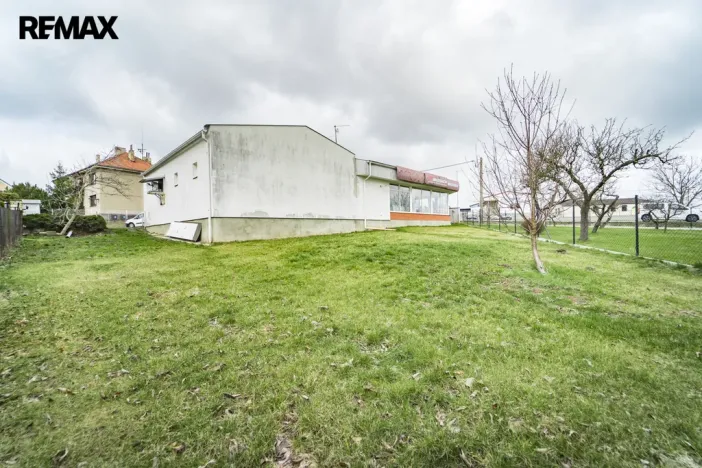 Prodej obchodního prostoru, Drásov, 300 m2