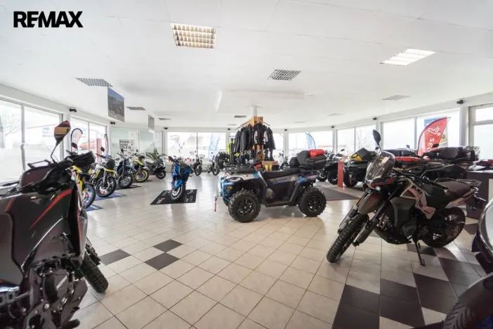 Prodej obchodního prostoru, Drásov, 300 m2