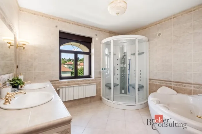 Prodej vily, Praha - Modřany, Pancířova, 287 m2