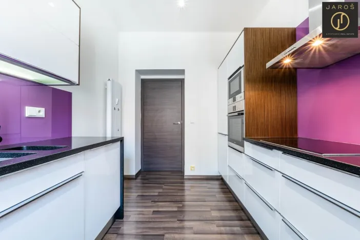 Pronájem bytu 4+1, Praha - Nové Město, Ke Karlovu, 121 m2