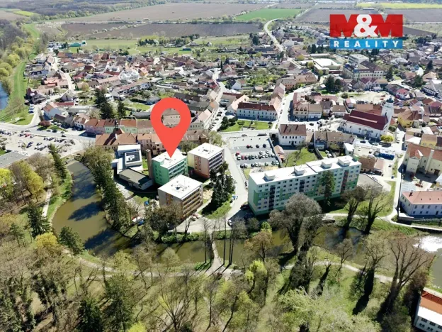 Prodej bytu 3+1, Pohořelice, nám. Svobody, 72 m2