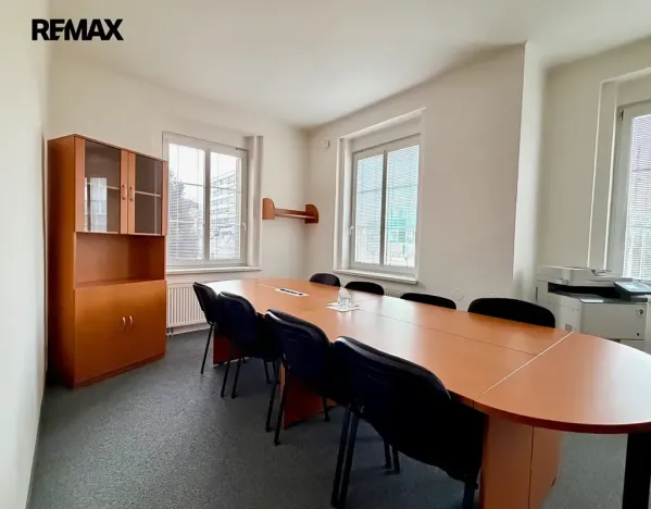 Pronájem kanceláře, Praha - Strašnice, Průběžná, 128 m2