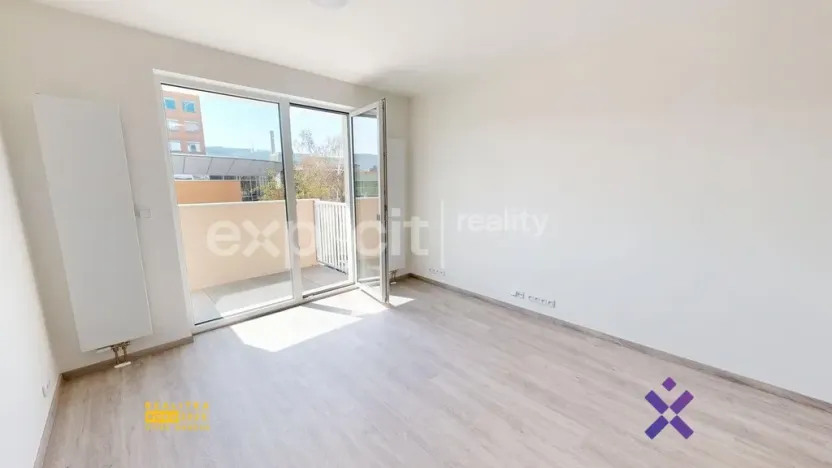 Pronájem bytu 1+kk, Zlín, Nad Stráněmi, 34 m2