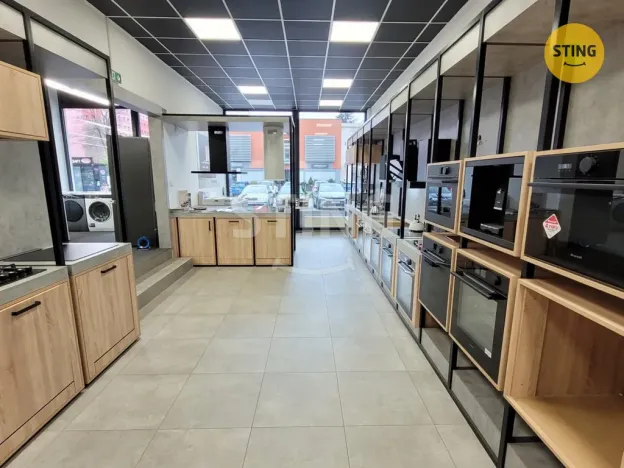 Pronájem obchodního prostoru, Třinec, nám. Svobody, 254 m2