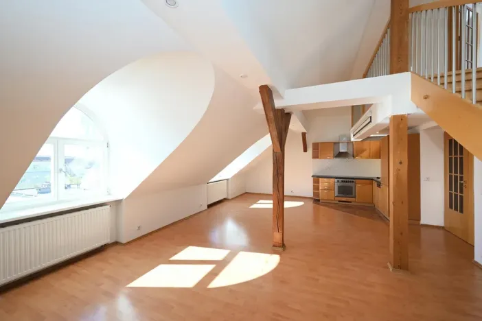 Pronájem bytu 3+kk, Praha - Žižkov, Baranova, 87 m2